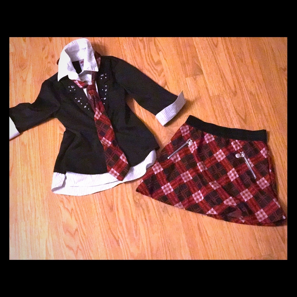 Girls 2 piece skirt/shirt set